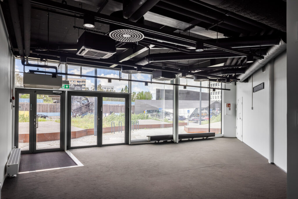 Pavilions 67,5 m² retail space